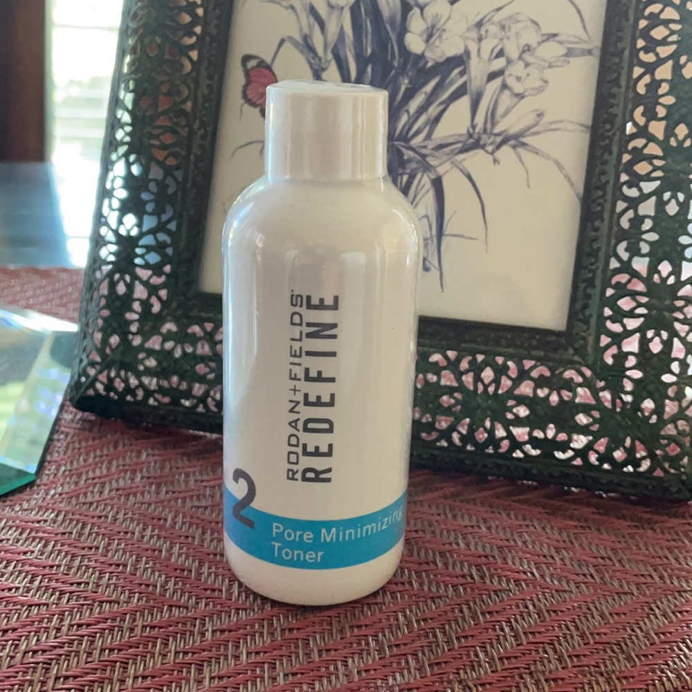 Rodan + Fields Redine Pore Minimizing Toner